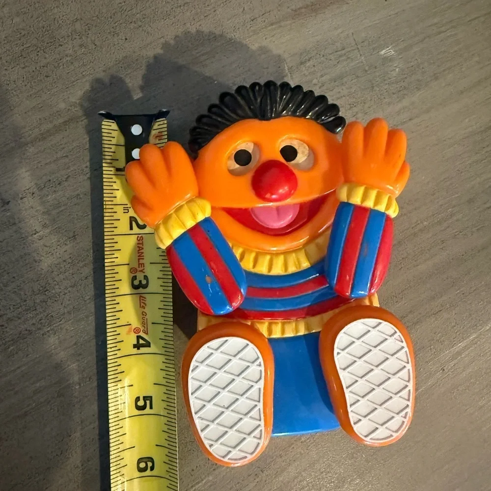 Jim Henson-Sesame Street-Peek-A-Boo Ernie-Wind-Up-6